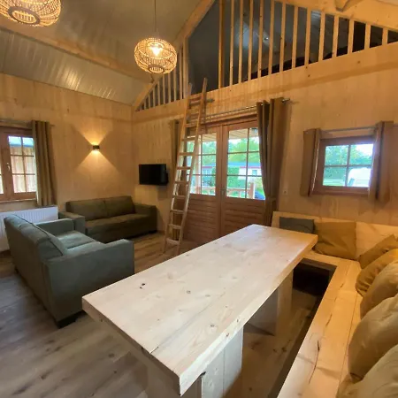 Campingplatz De Uitwijk *