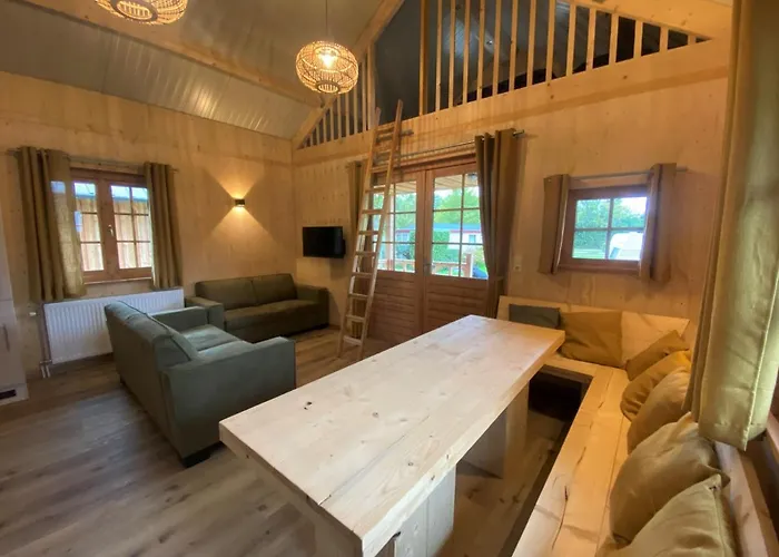 Campingplatz De Uitwijk *